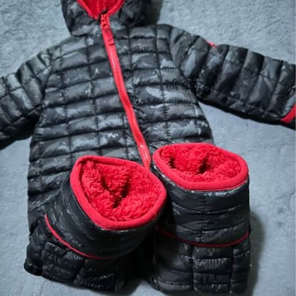 Snozu Heavy Duty Cozy Fleece Lined Quilted Gray/Red Baby Winter Snowsuit - Picture 4 of 8